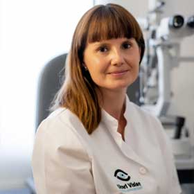 Carolina Santamaria, Optometrista y terapias visuales